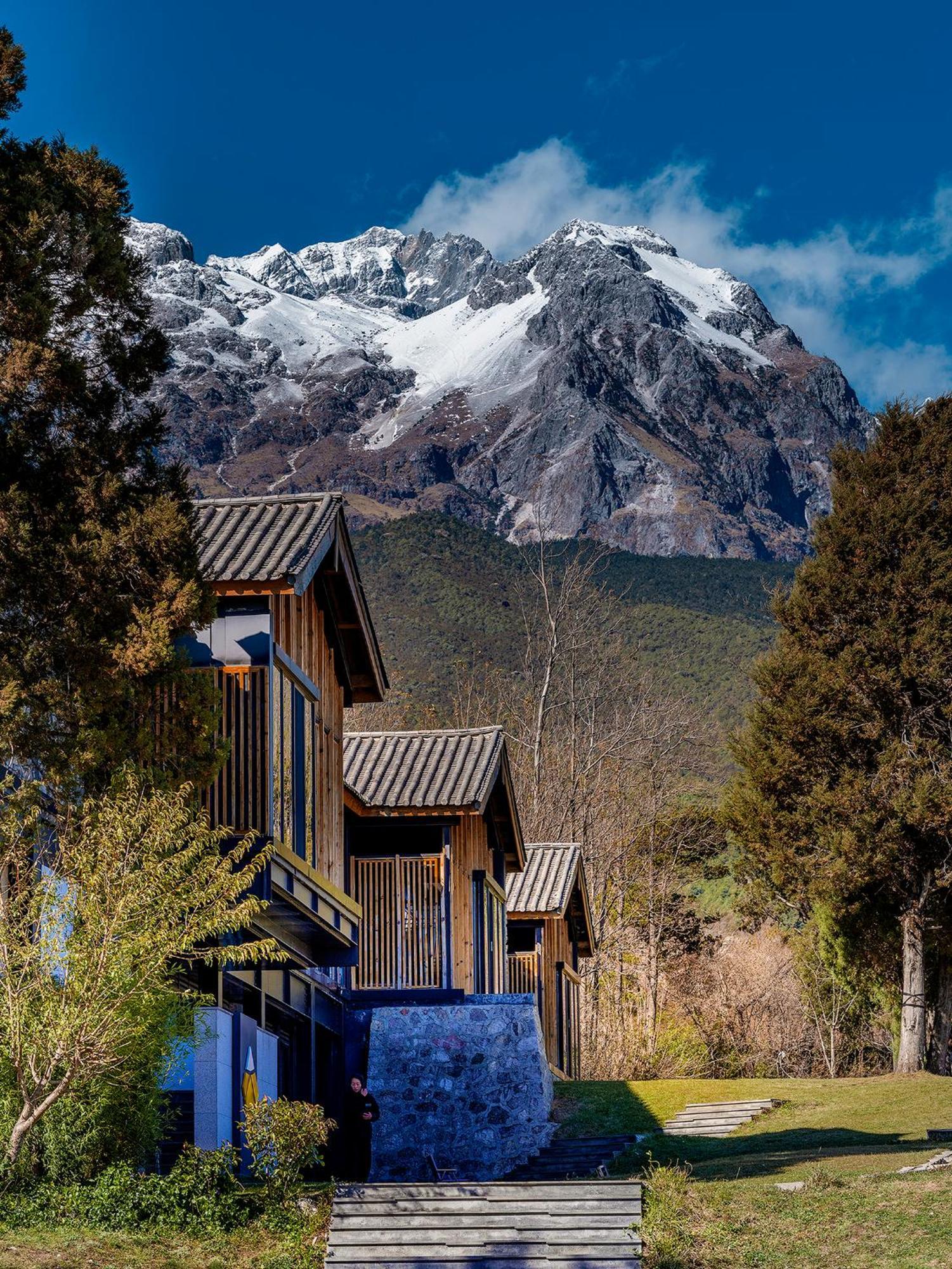 The Rock Hotel Лиджанг Екстериор снимка